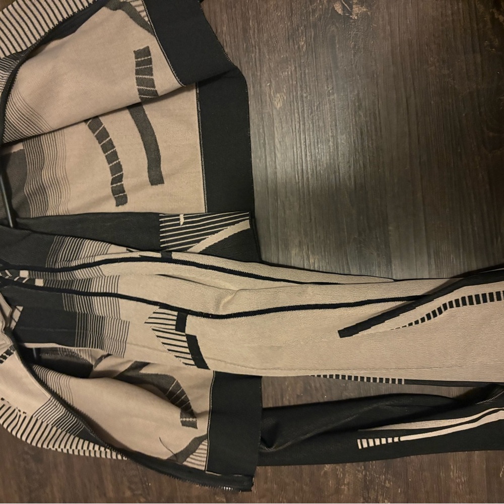 Stylish Black and Tan Patterned Jacket